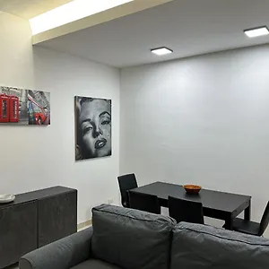 Modern Cenisio - Self Check-in & Parking Milano